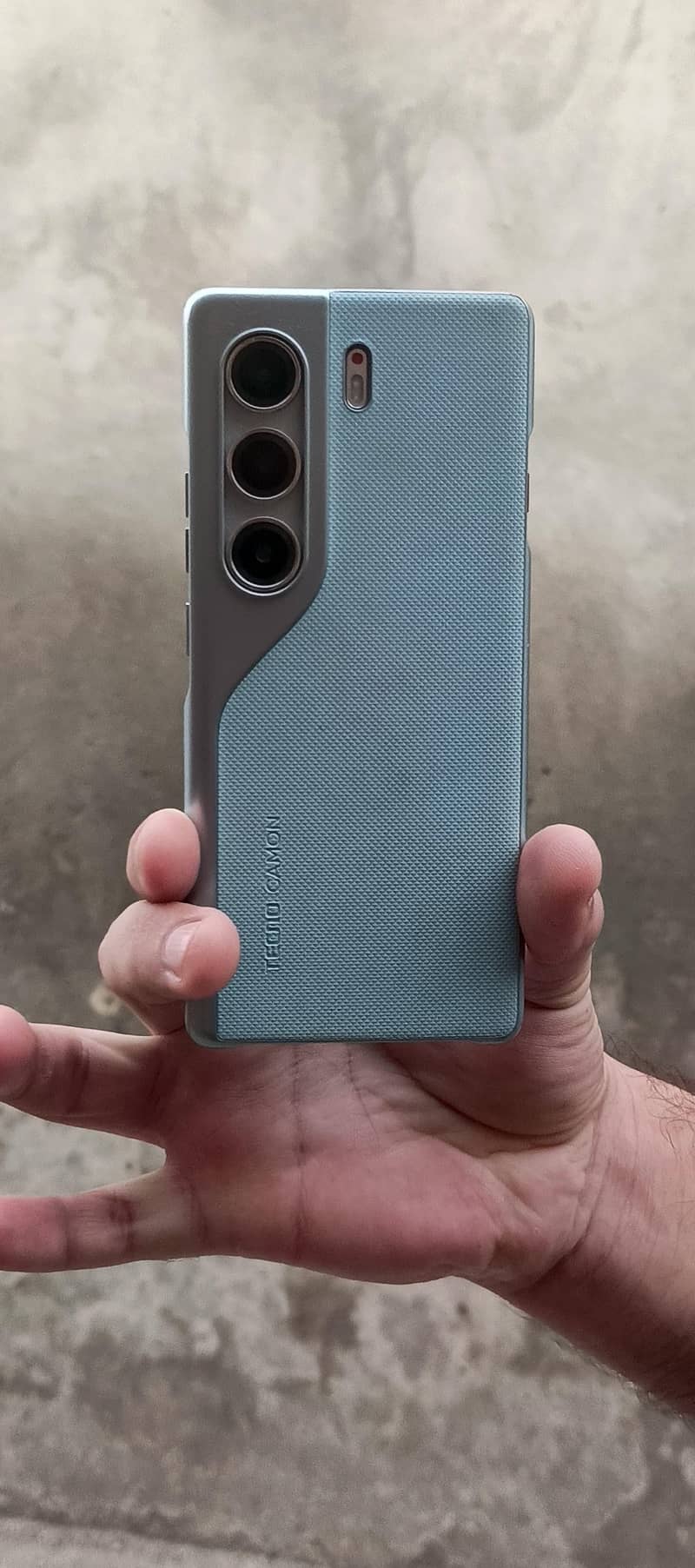 Tecno CAMON 40 Pro 0