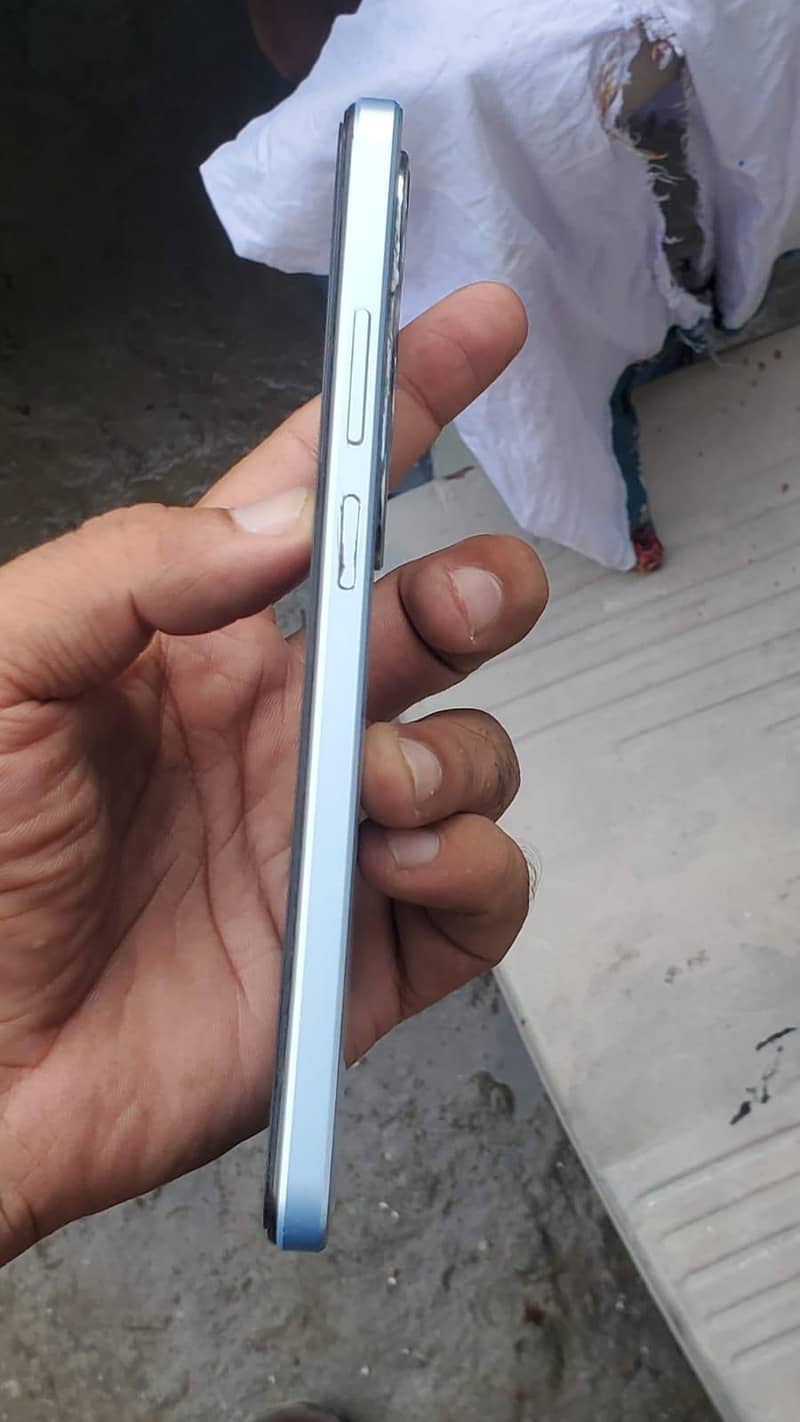 OPPO A60 8