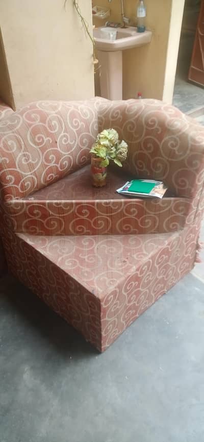 7 sofas L type corner and table