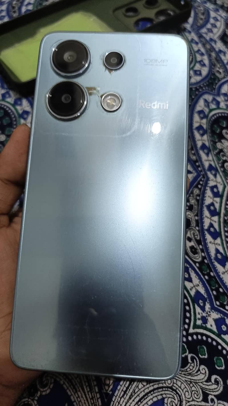 Realme 13 0