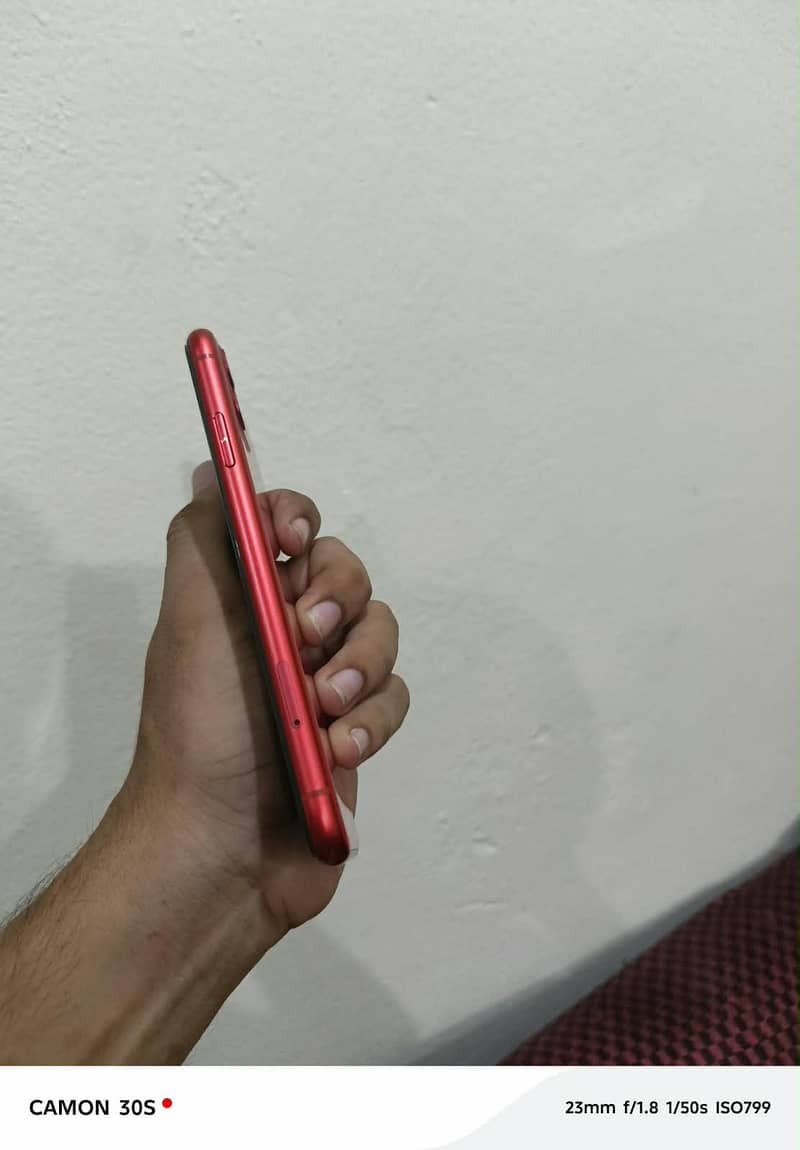 Apple iPhone 11 Sim Working 5