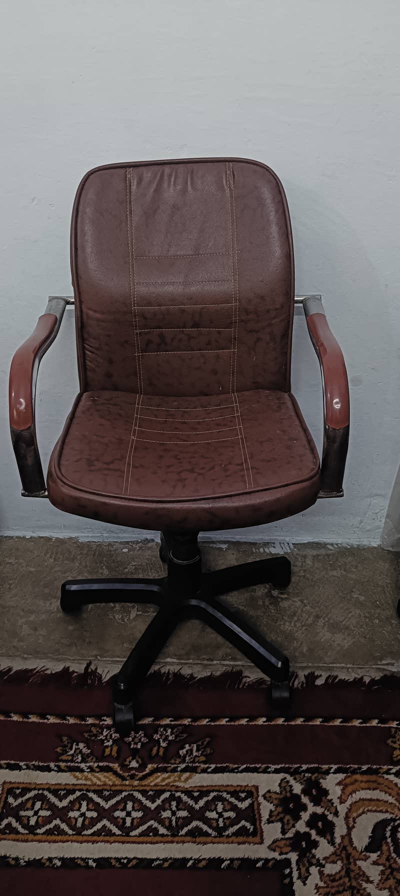 Study table and chair 6