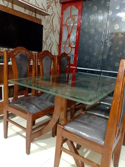 6 Seater Sheesham Wood Dining Table – Excellent Quality – Rs. 50,000