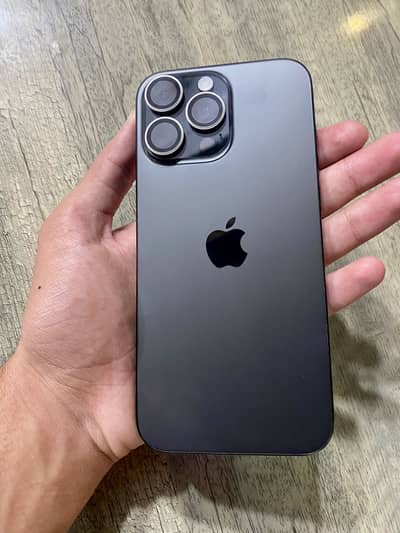 iPhone 16 Pro Max 256gb 94% waterpack 10/10 phone
