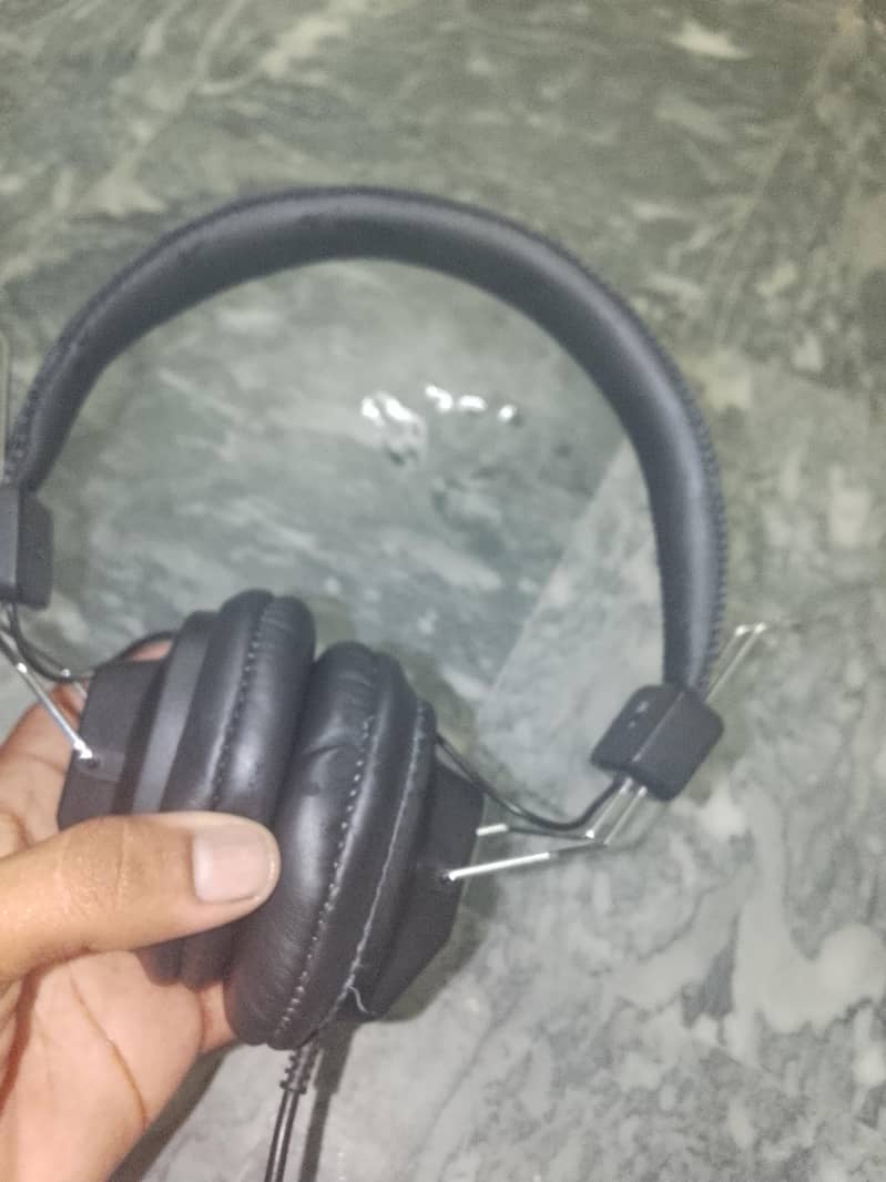 headphone 2