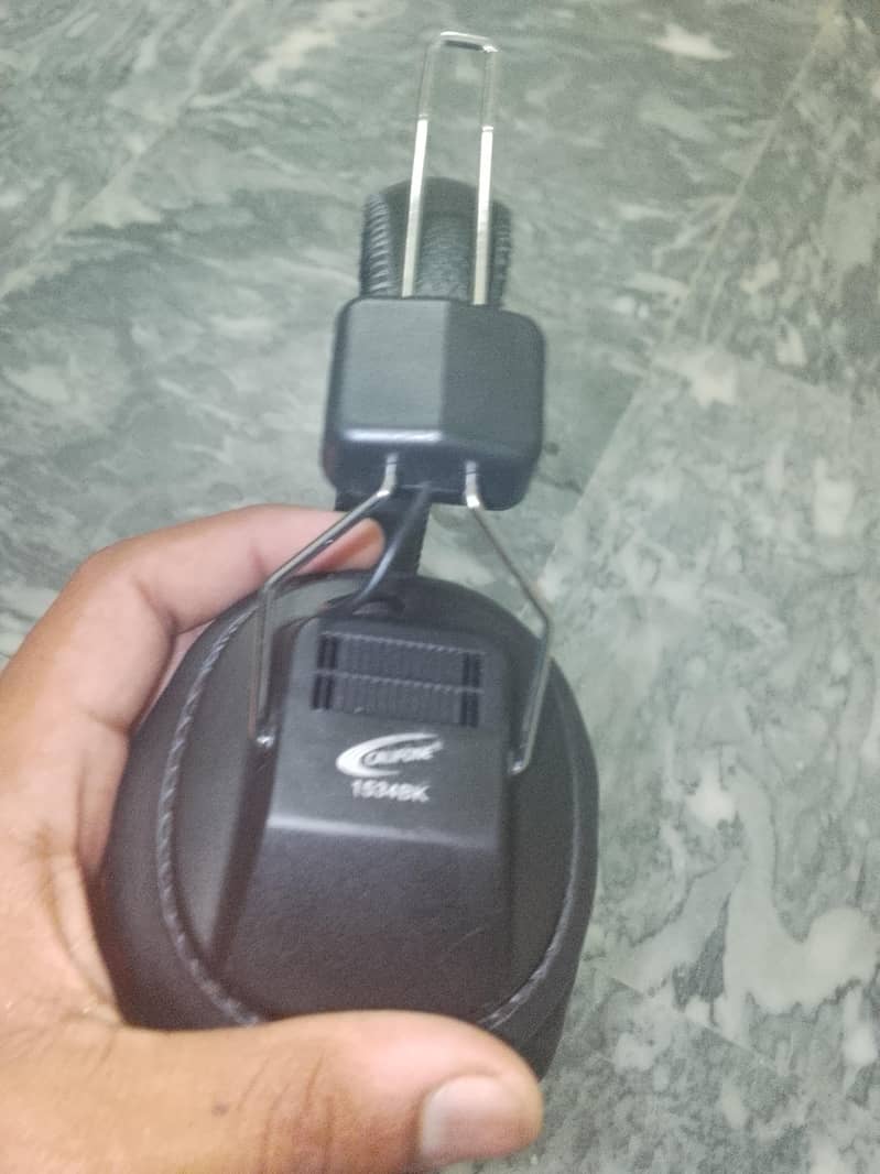 headphone 3