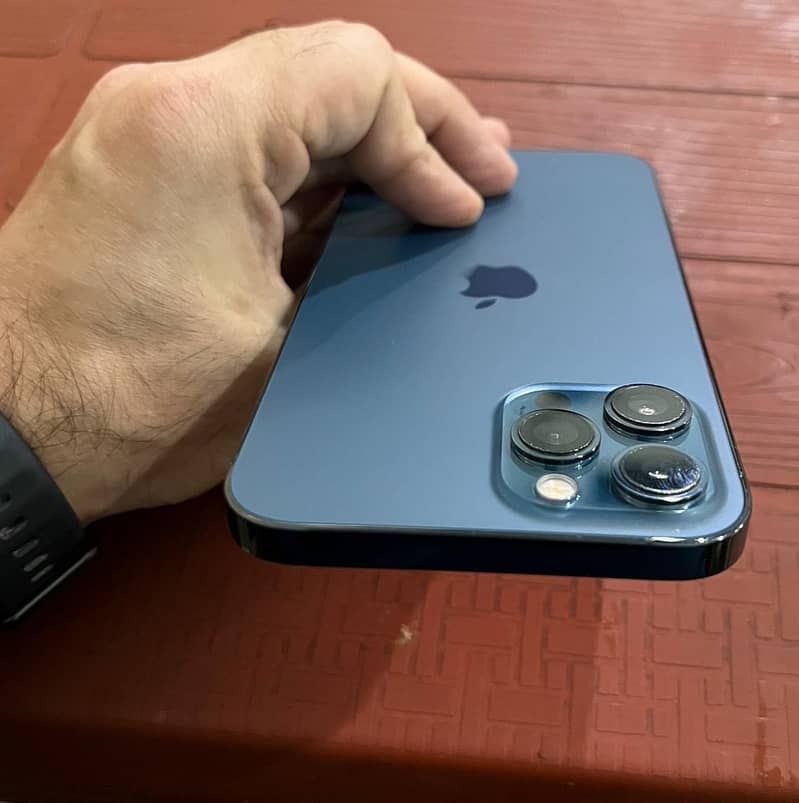 Apple iPhone 12 Pro Max 6
