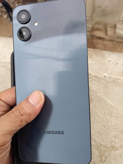 Samsung Mobile A06