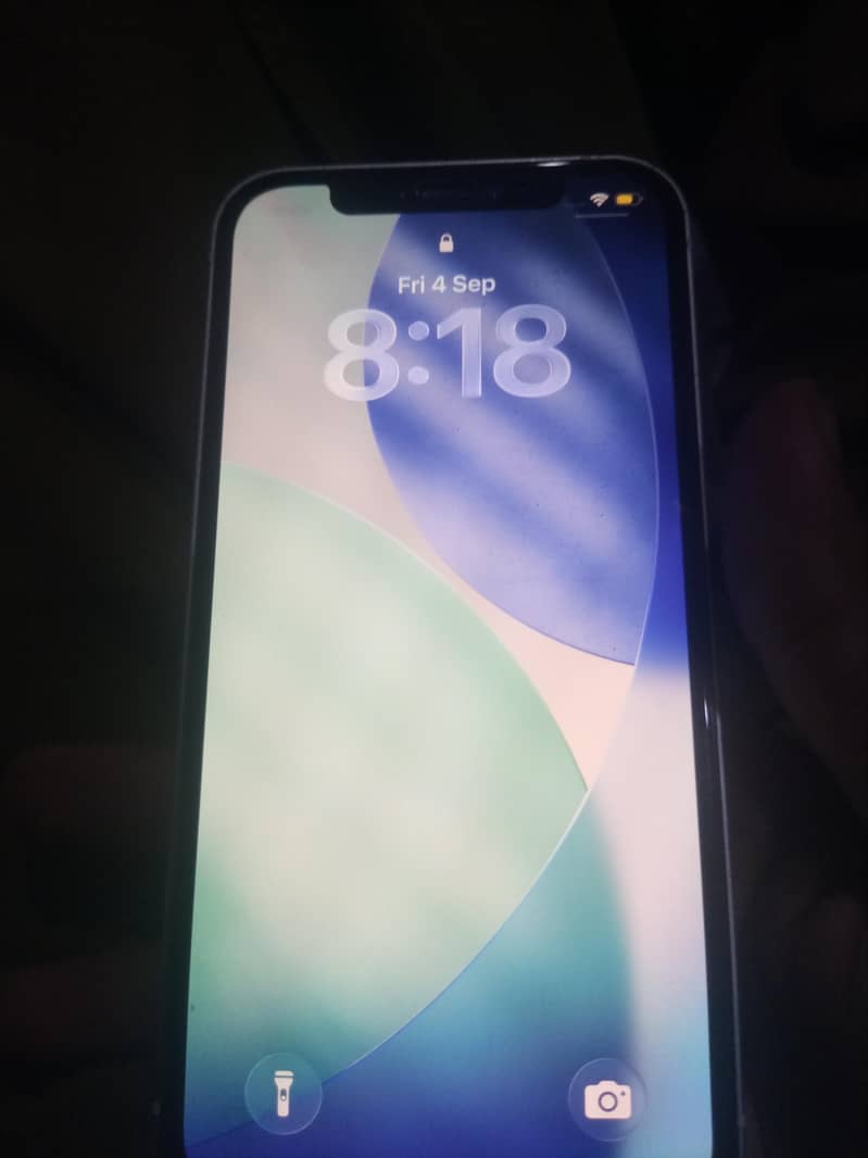 Apple iPhone 12 4