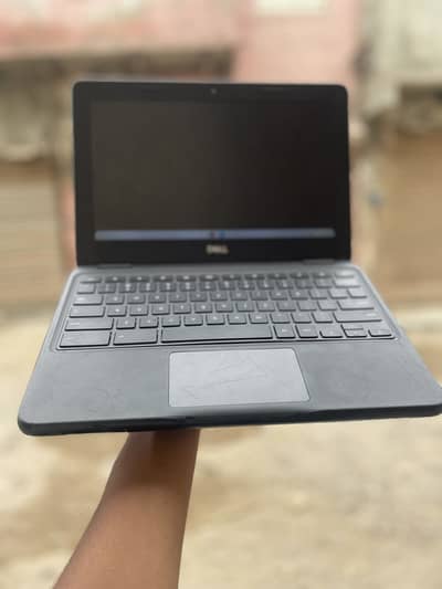 Dell 3100    4 gb 32 gb   Free delivery