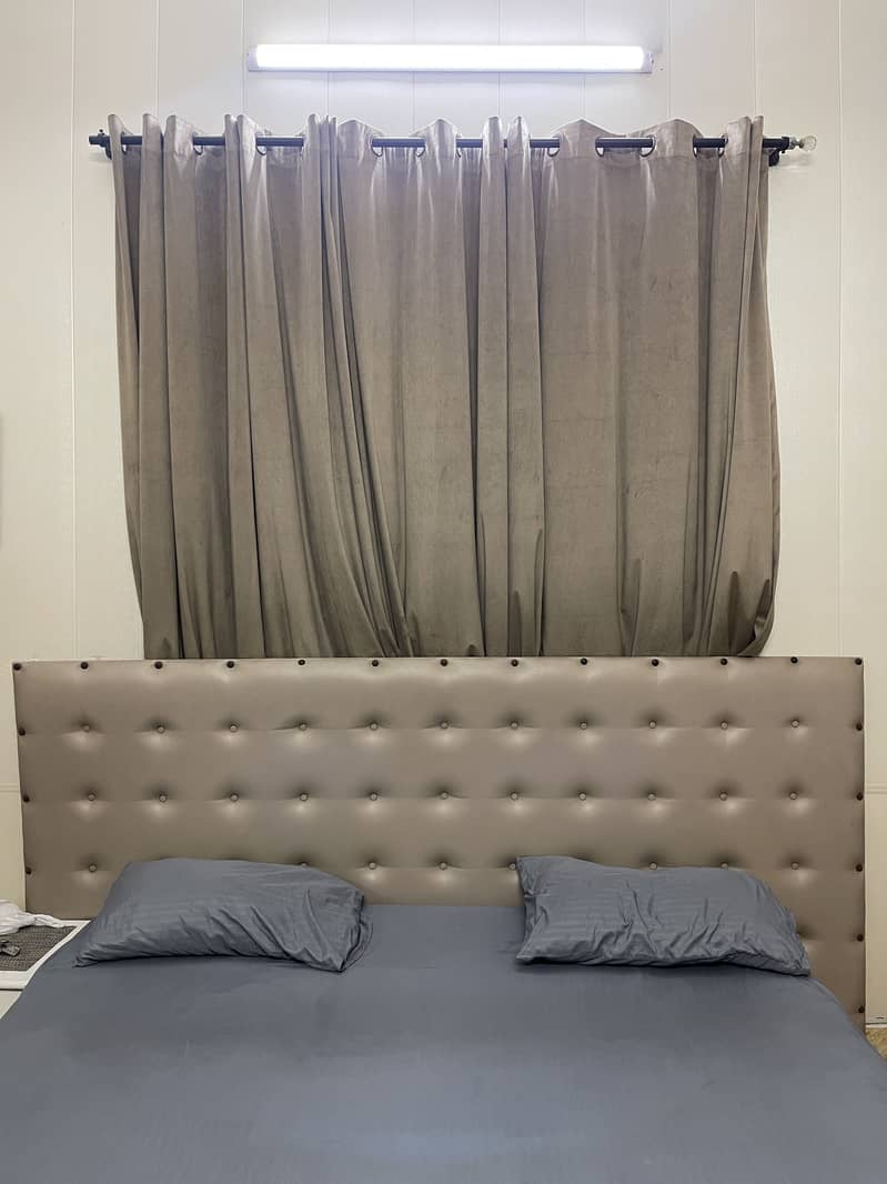 Leather bed 2