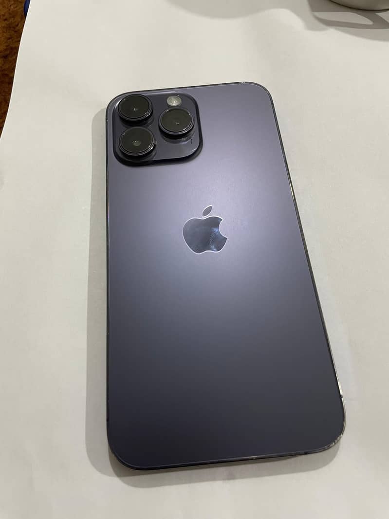 Apple iPhone 14 Pro Max 0