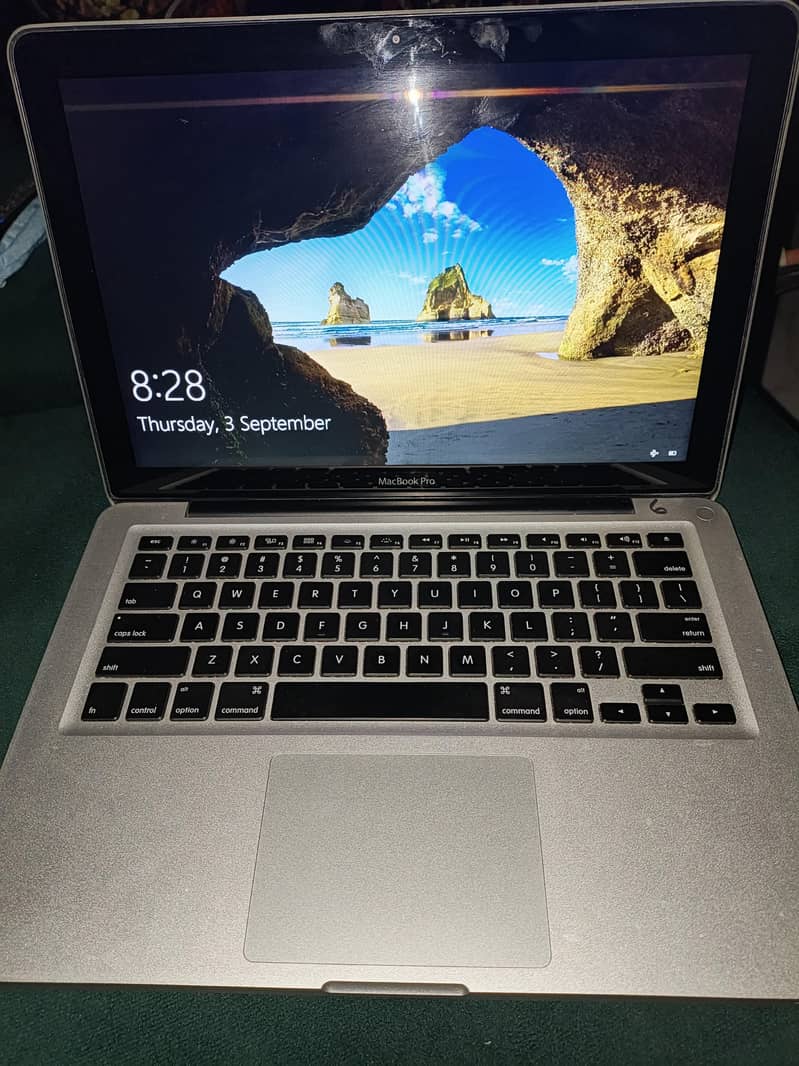 Apple MacBook pro 0