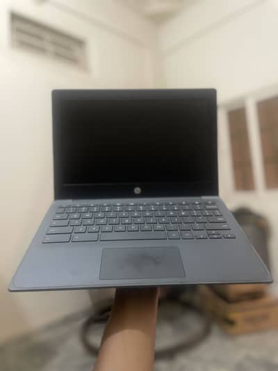 Hp 11 g8. Chromebook.