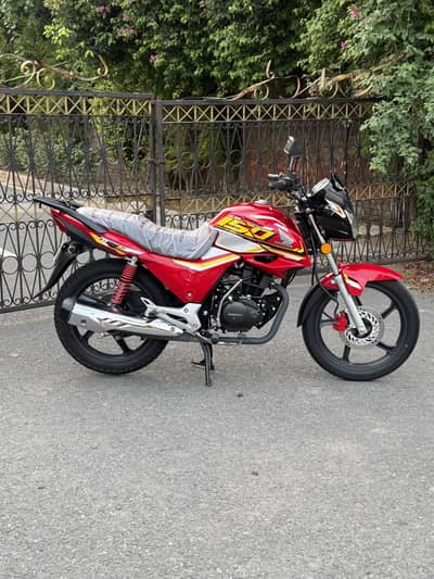 Honda CB-150f 2026 Red only 2000kms driven Tube Less tyre 10/10