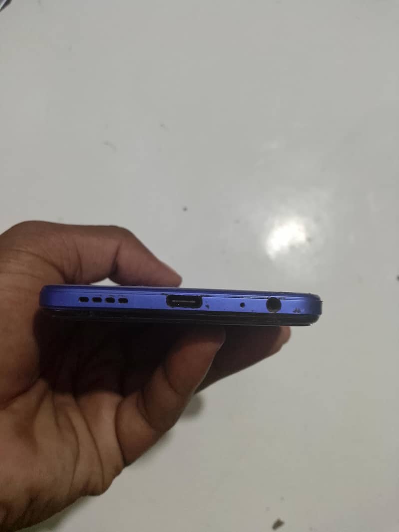 Vivo V21 3