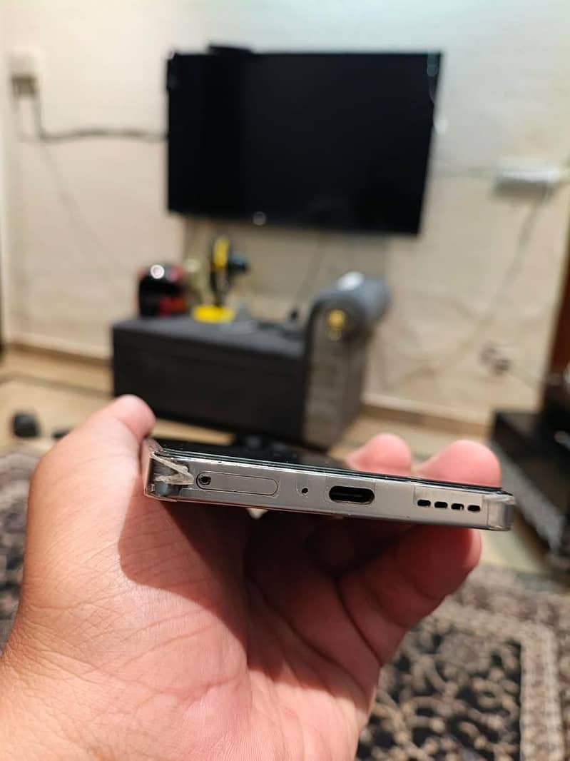 Infinix Note 40 4