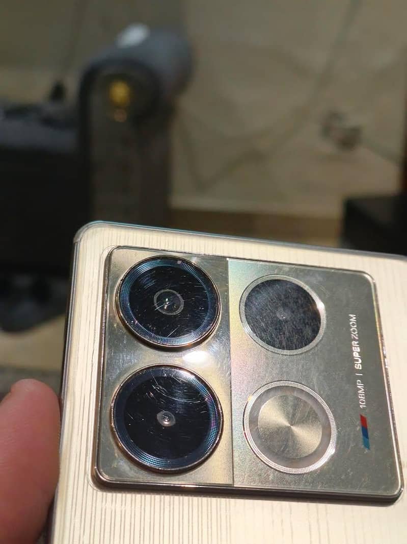 Infinix Note 40 8