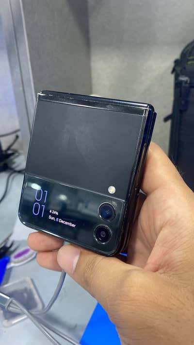Samsung Mobile Z Flip 3