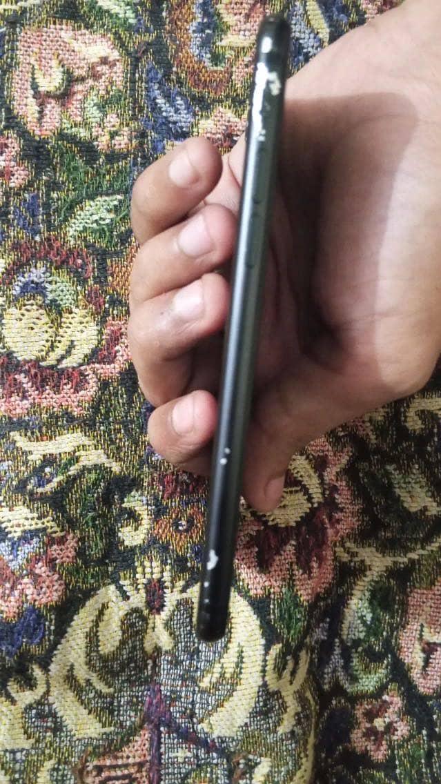 Apple iPhone 7 1