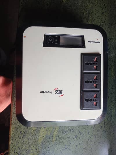 Mz brand UPS