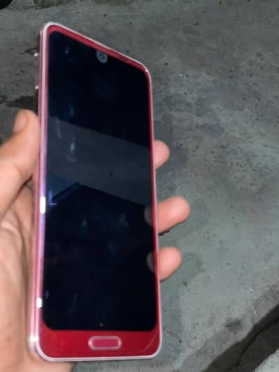 Sharp Aquos R2