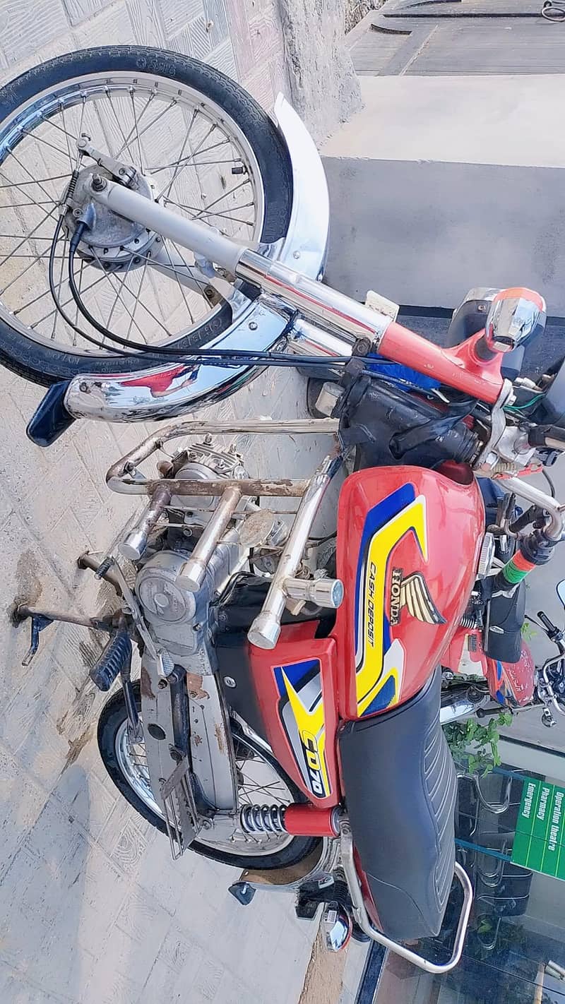 Honda cd 70 8