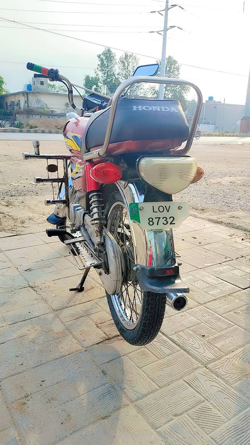 Honda cd 70 10