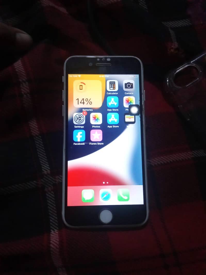 Apple iPhone 7 2