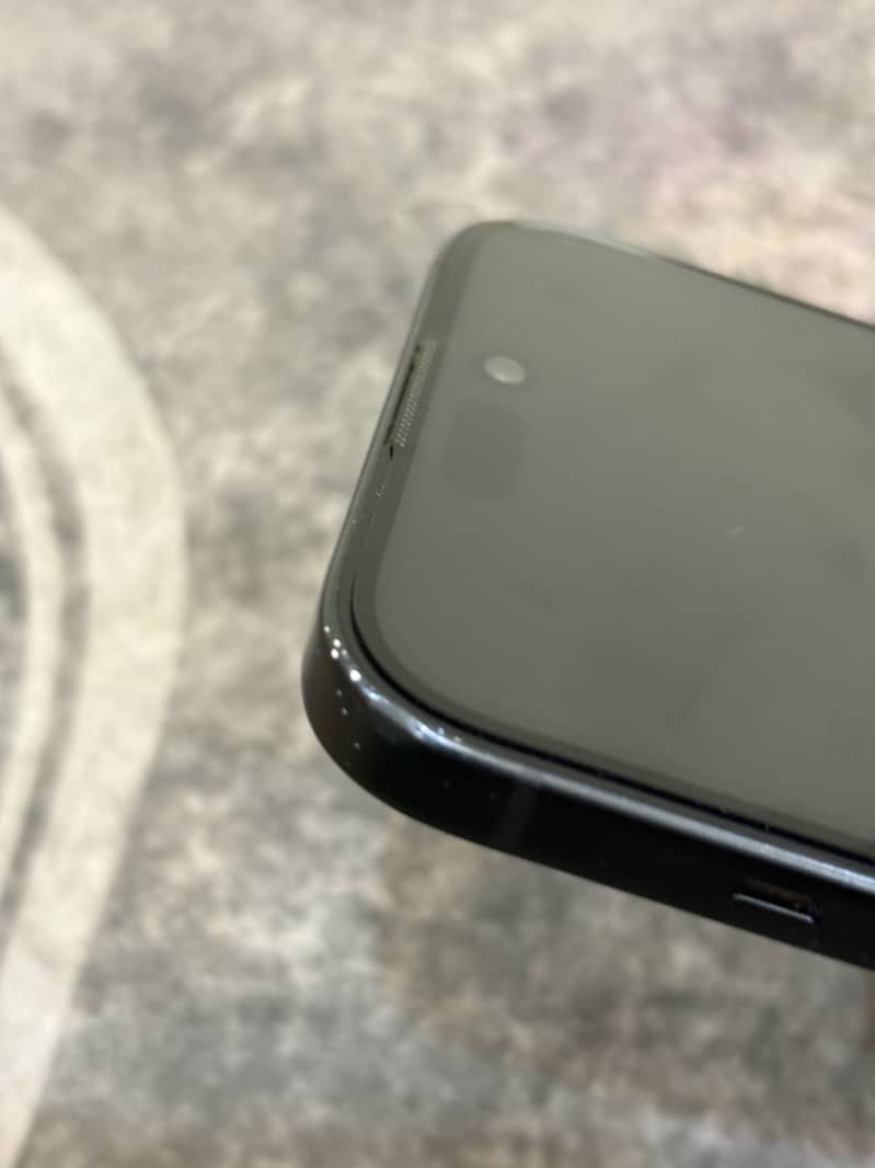 Apple iPhone 15 JV 6