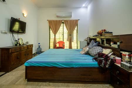 10 Marla house for rent imperial garden paragon city