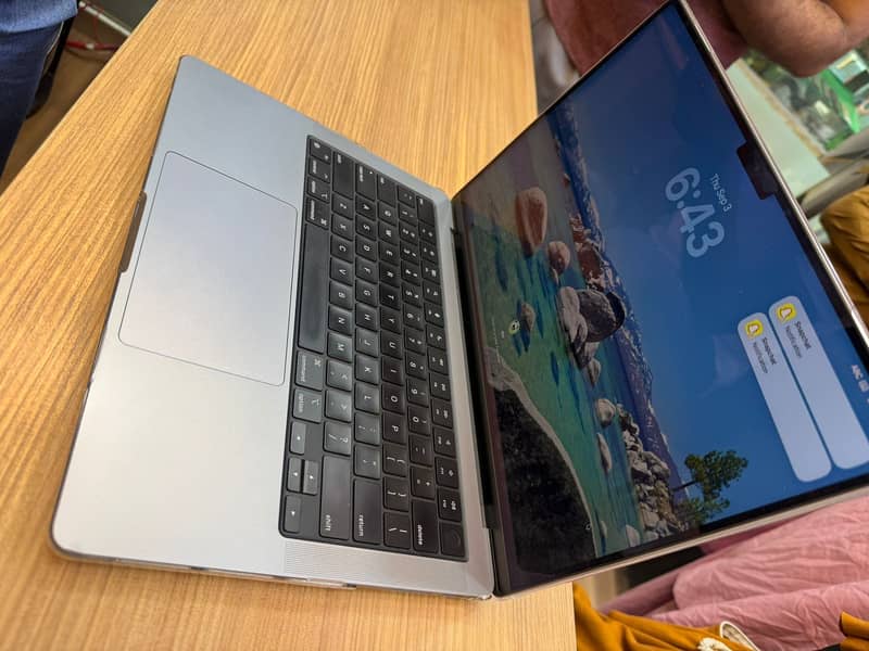 MacBook m3 pro 1