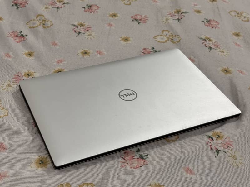 DELL PRECISION 5530 1
