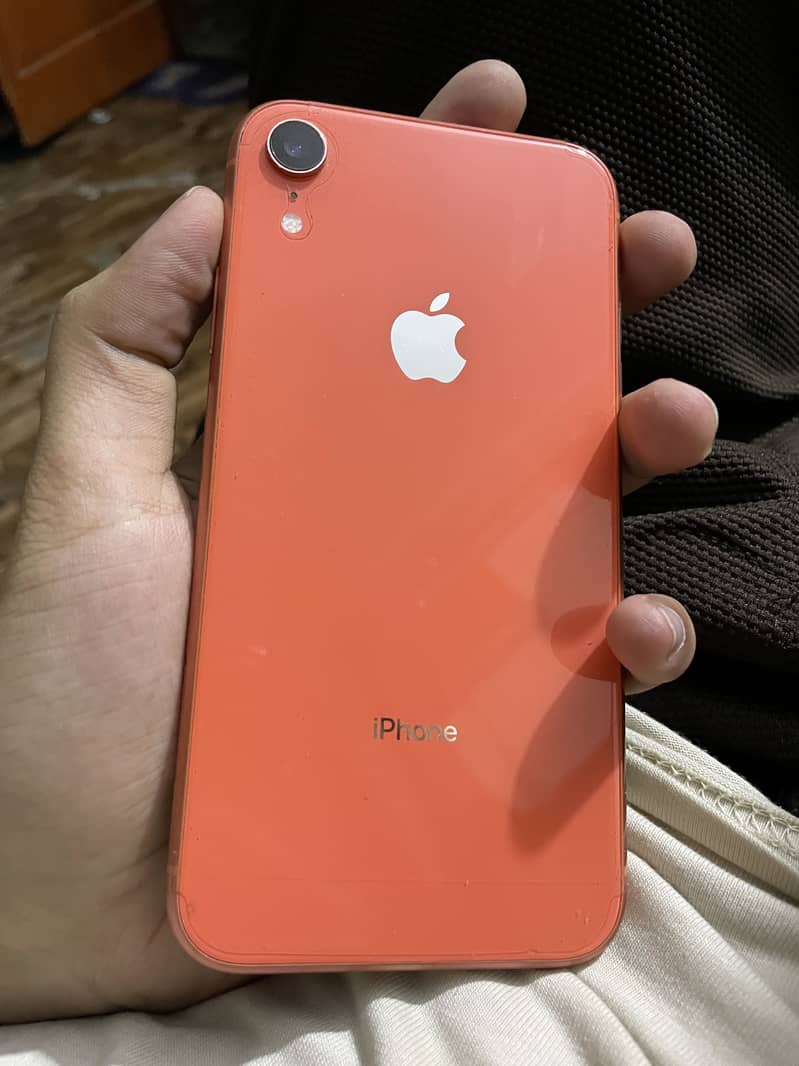 Apple iPhone XR 0