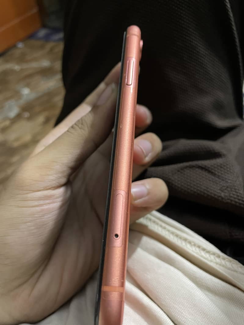 Apple iPhone XR 2
