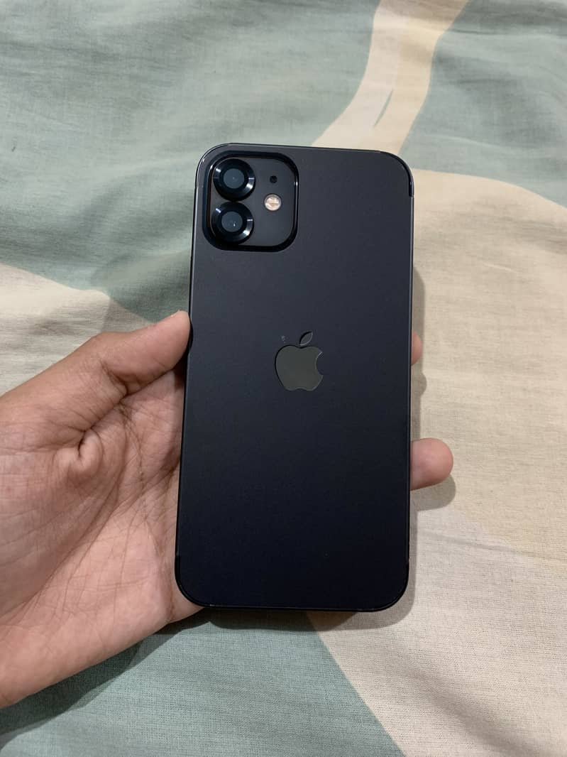 Apple iPhone 12 5