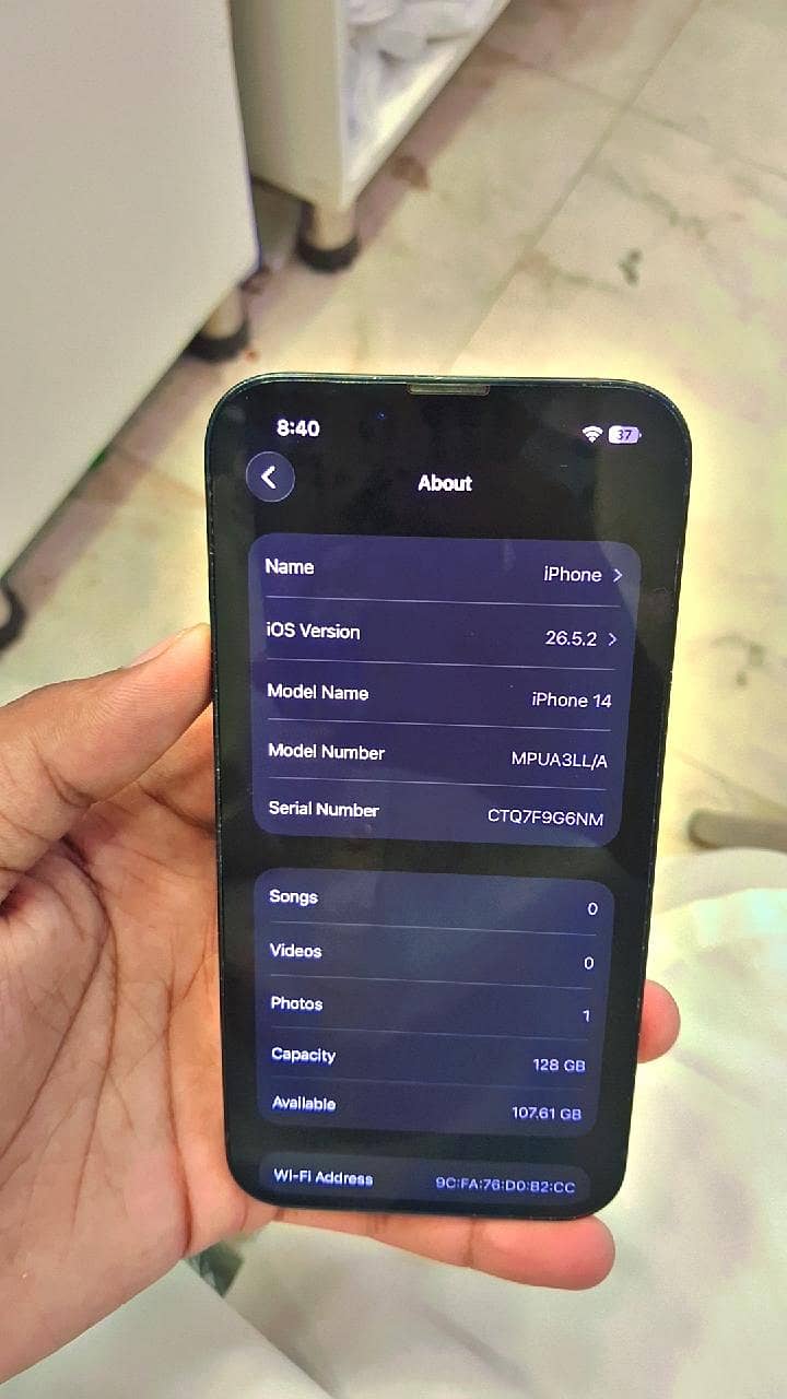 Apple iPhone 14 3