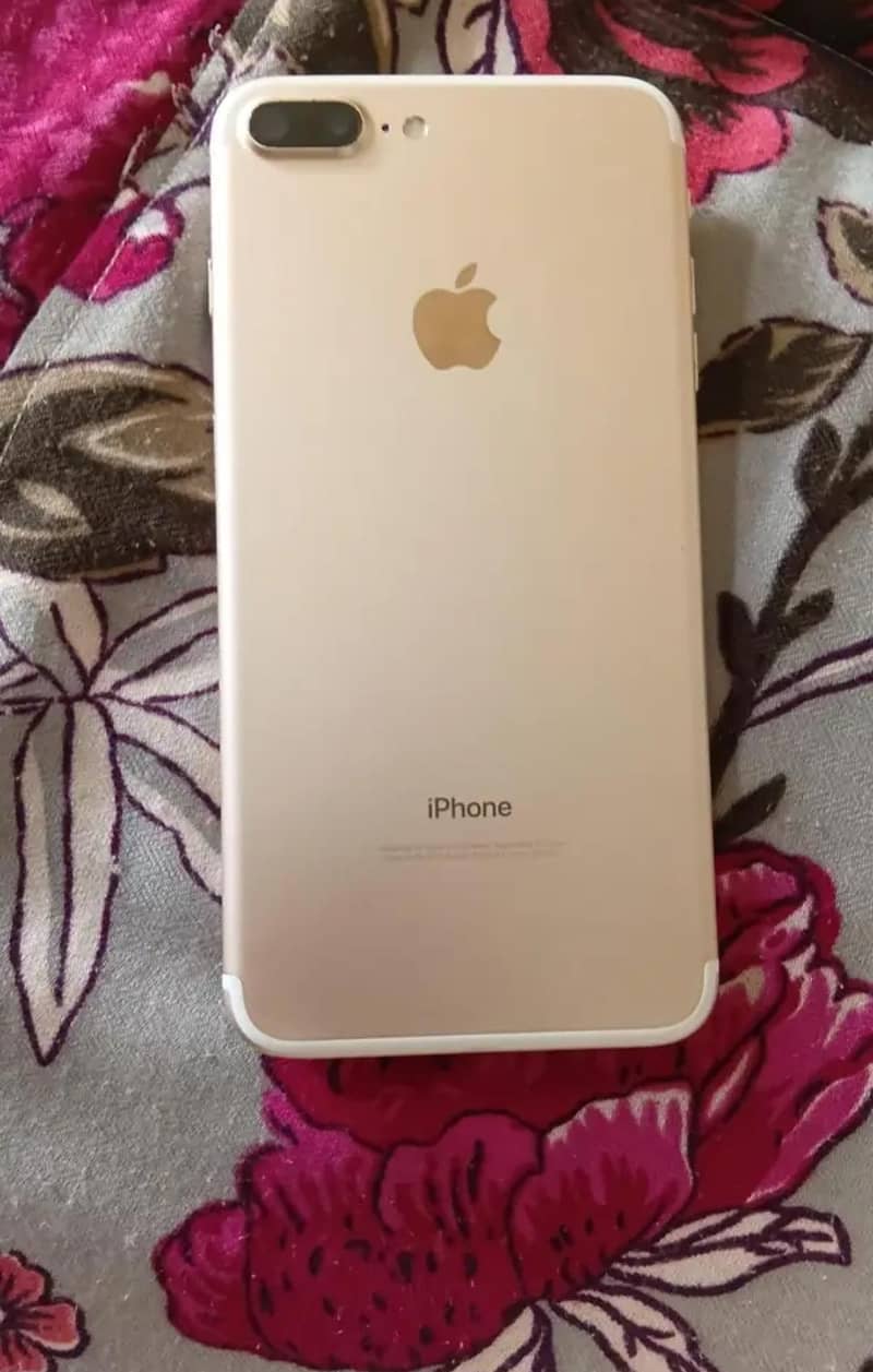 Apple iPhone 7 Plus 0