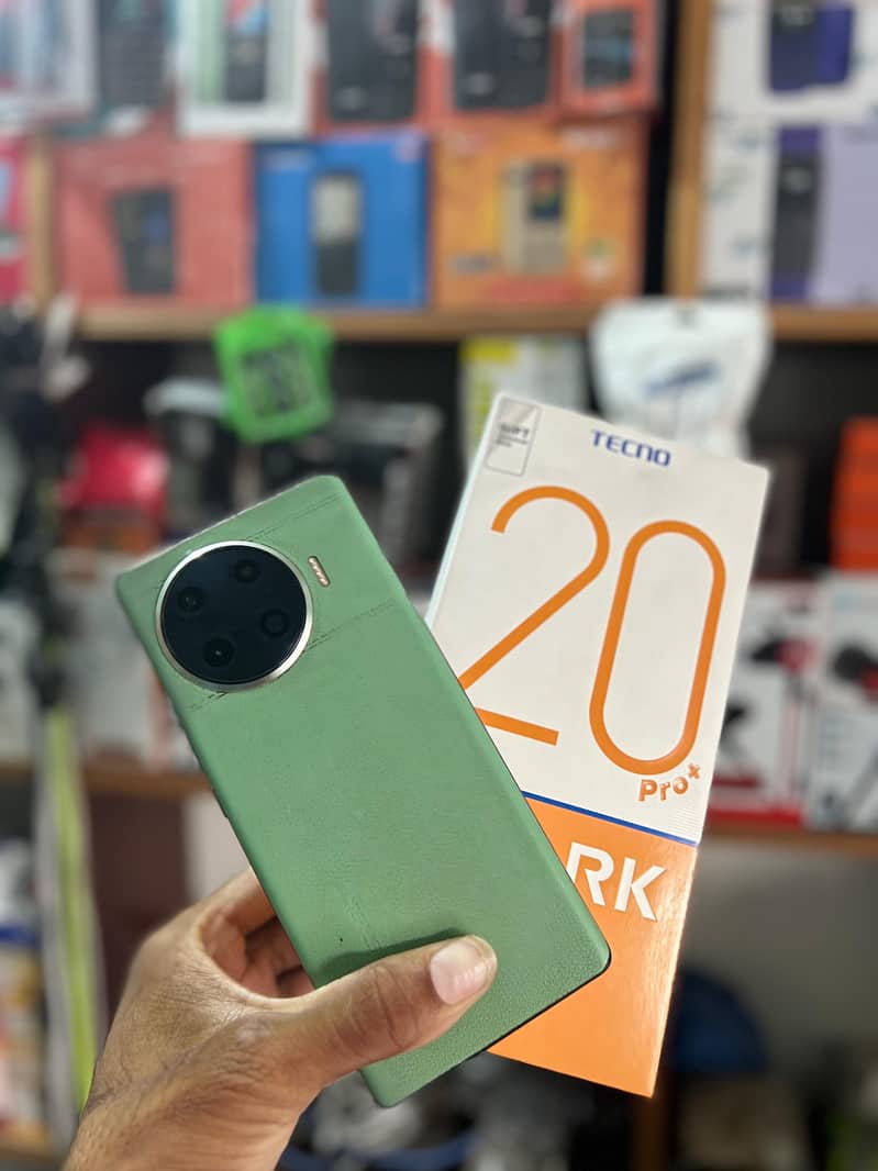 Tecno Spark 20 Pro Plus 0