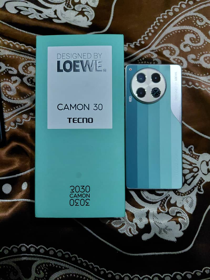 Tecno CAMON 30 7