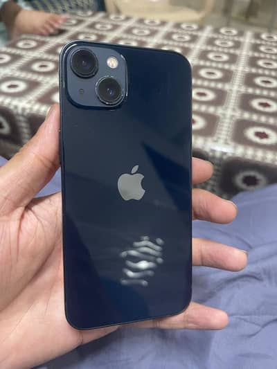 Apple iPhone 13