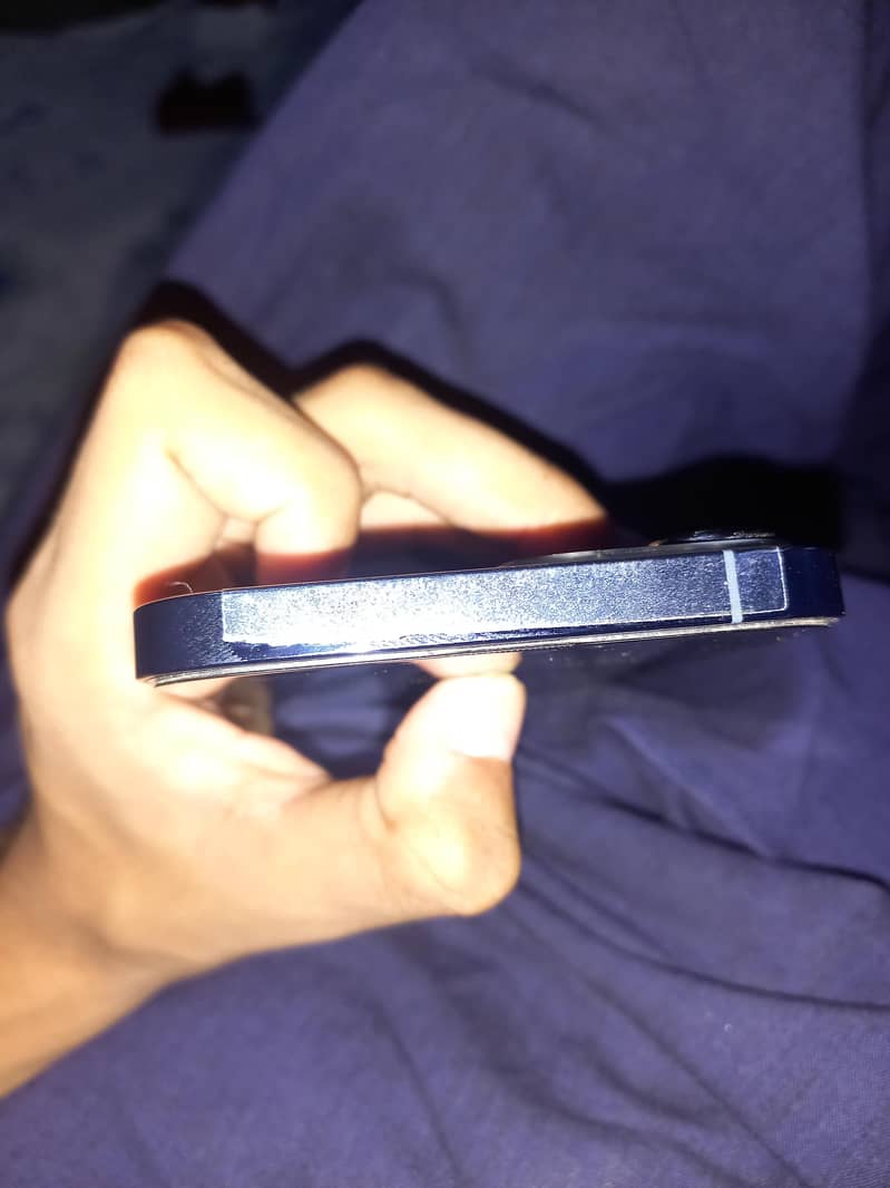 Apple iPhone 13 Pro Max 3