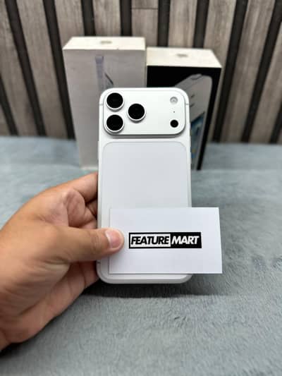 17 Pro Max | 256GB | Factory Unlock | Silver | Apple iPhone 17 Pro Max