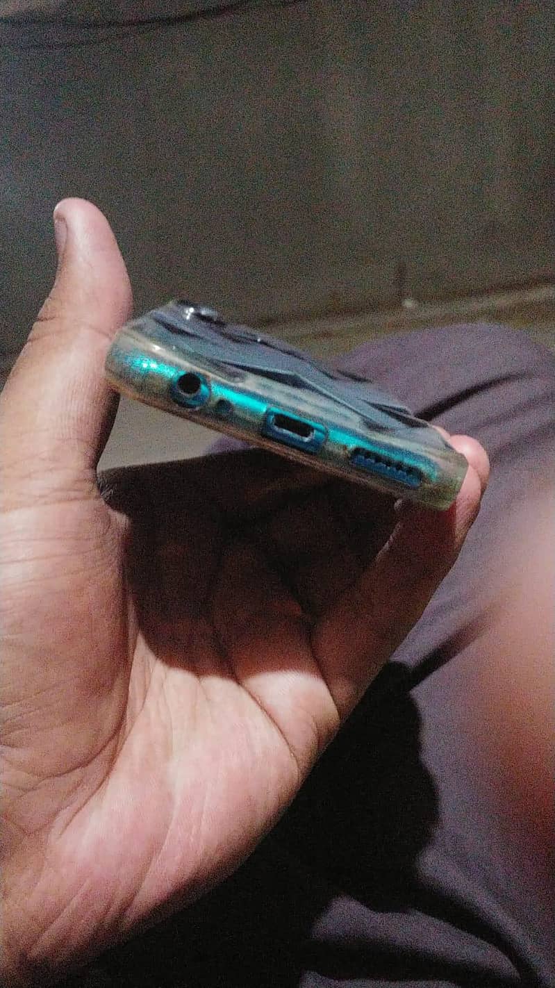Tecno Spark 4 1