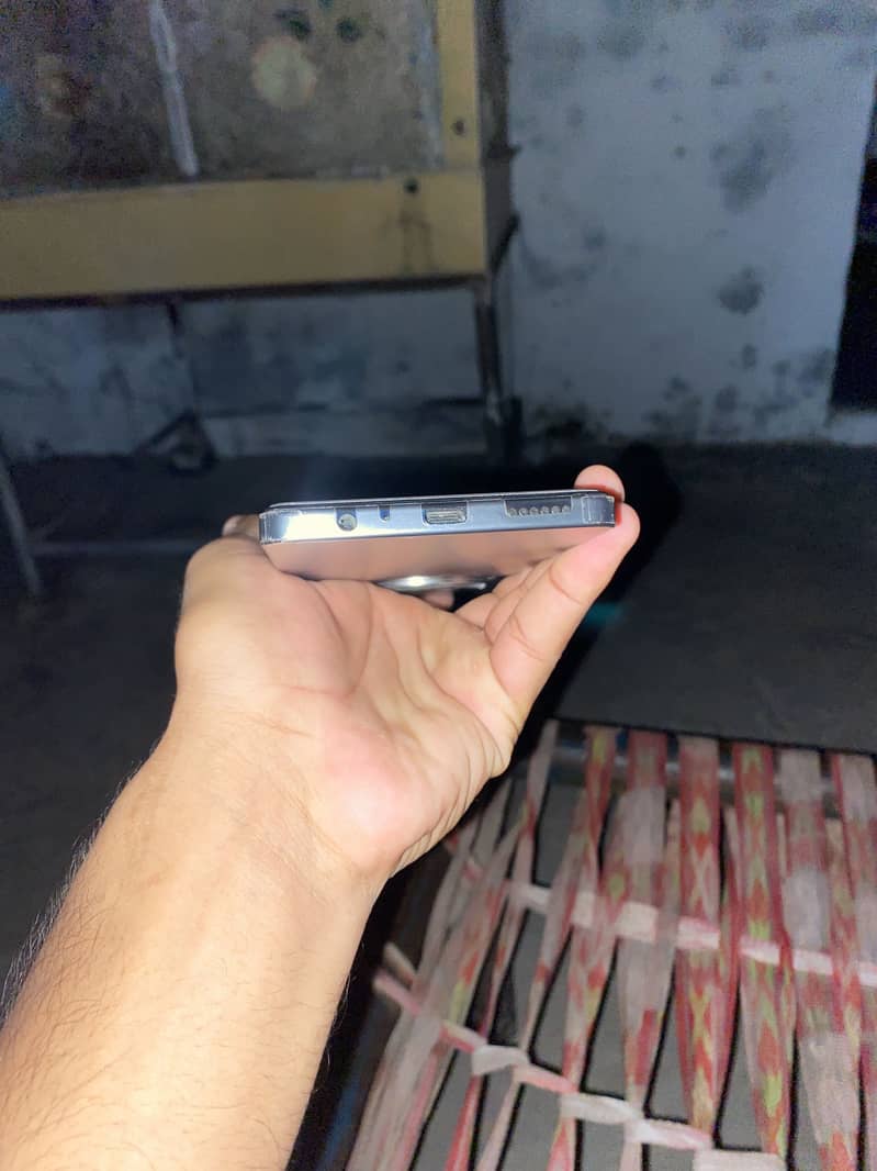 Tecno CAMON 30 1