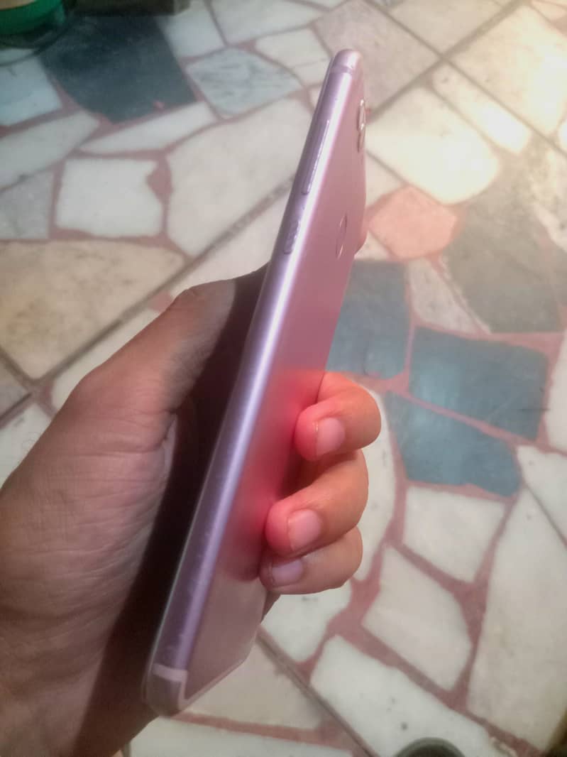 Huawei Nova 2 Plus 3