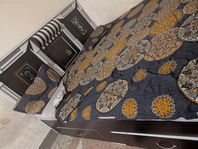 king size bed with mattress