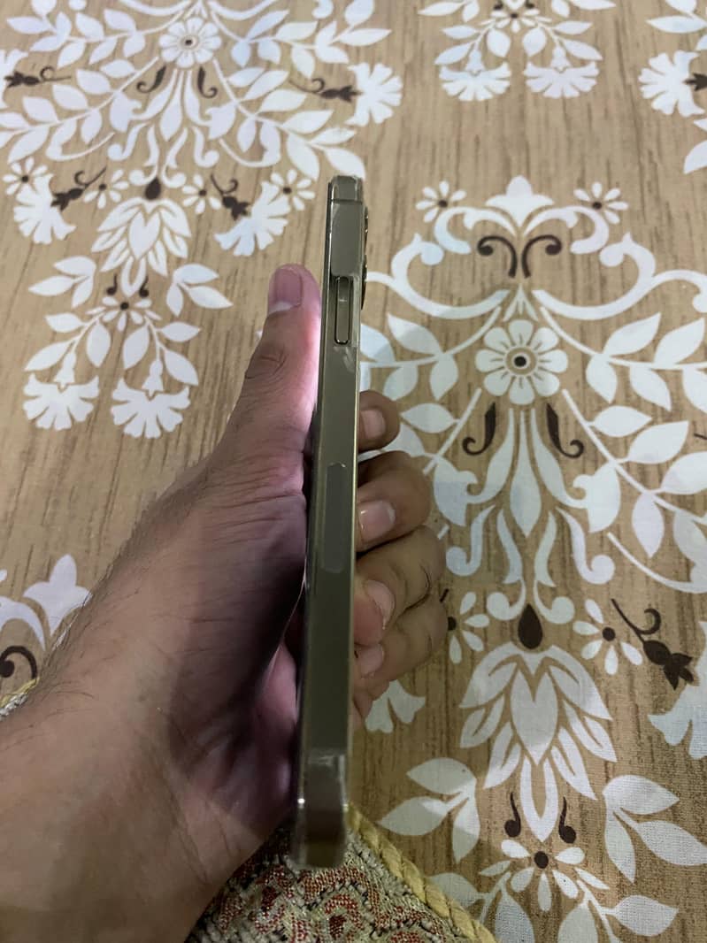 Apple iPhone 12 Pro 5