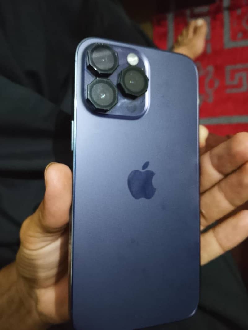 Apple iPhone 14 Pro Max 0
