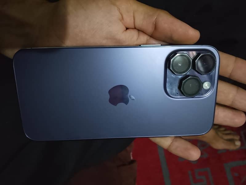Apple iPhone 14 Pro Max 1